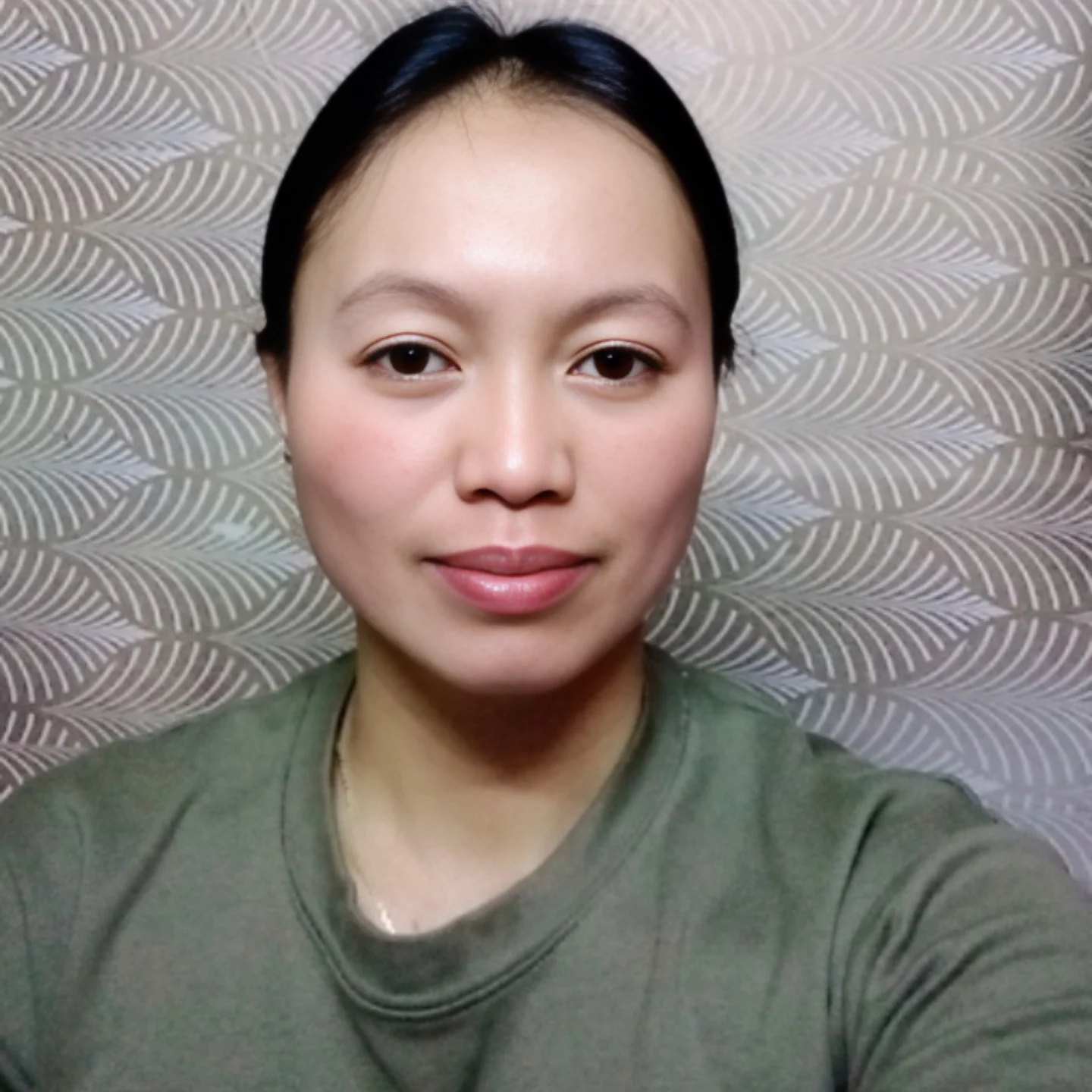 Rowena - Filipino Maid