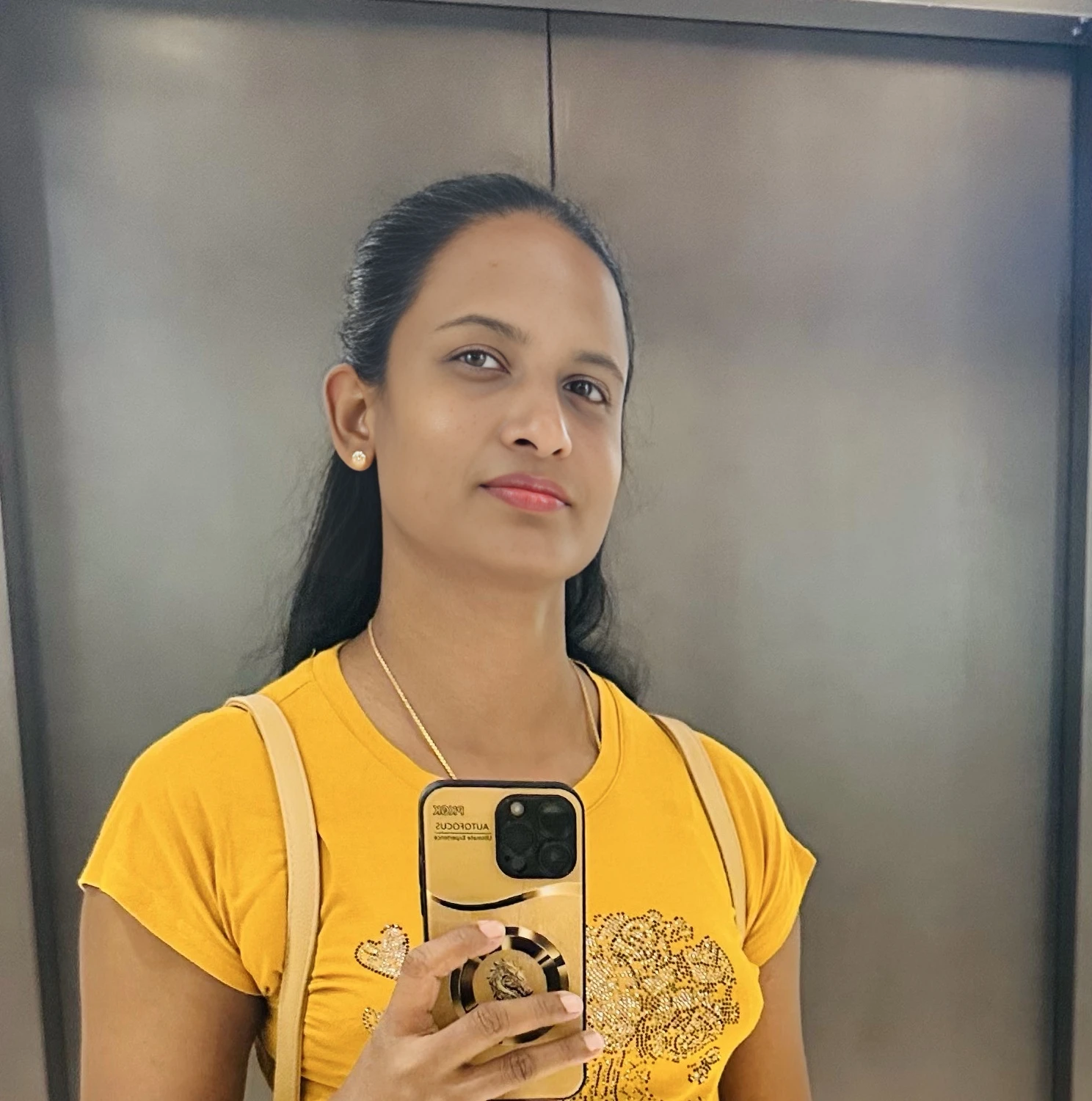 Inokq - Sri Lankan Babysitter