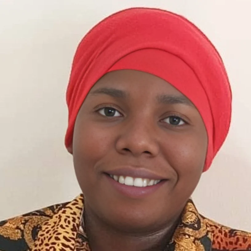 Saina - Ugandan Nanny / Maid