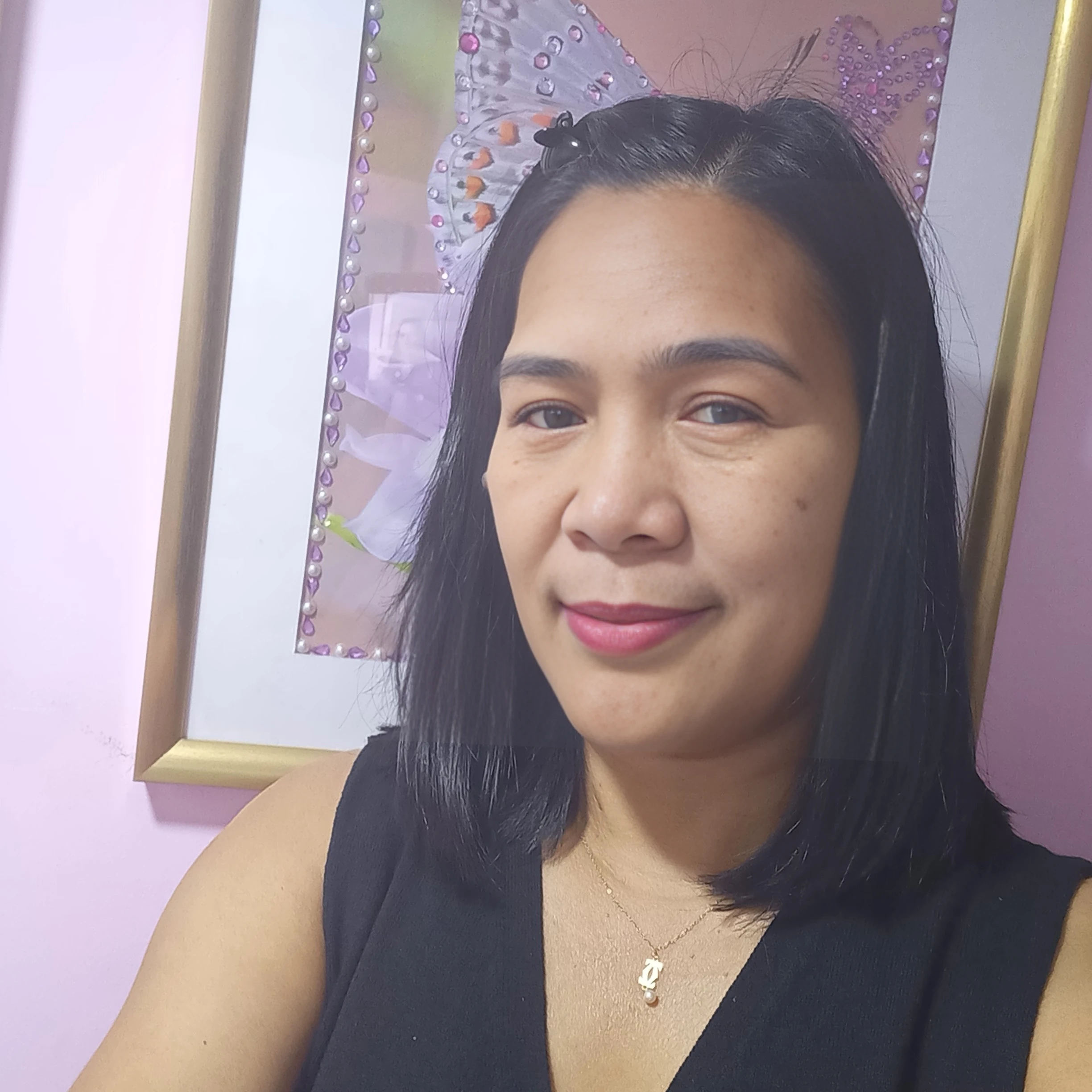 Anabelle - Filipino Nanny / Maid