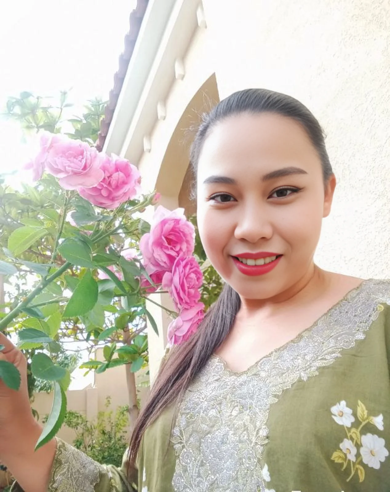 Joyce - Filipino Maid