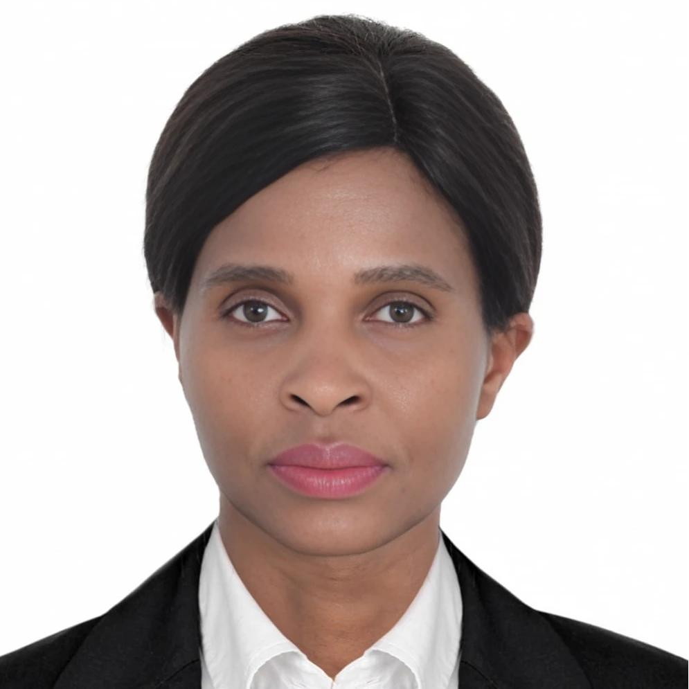 Pouline - Zimbabwean Nanny / Maid