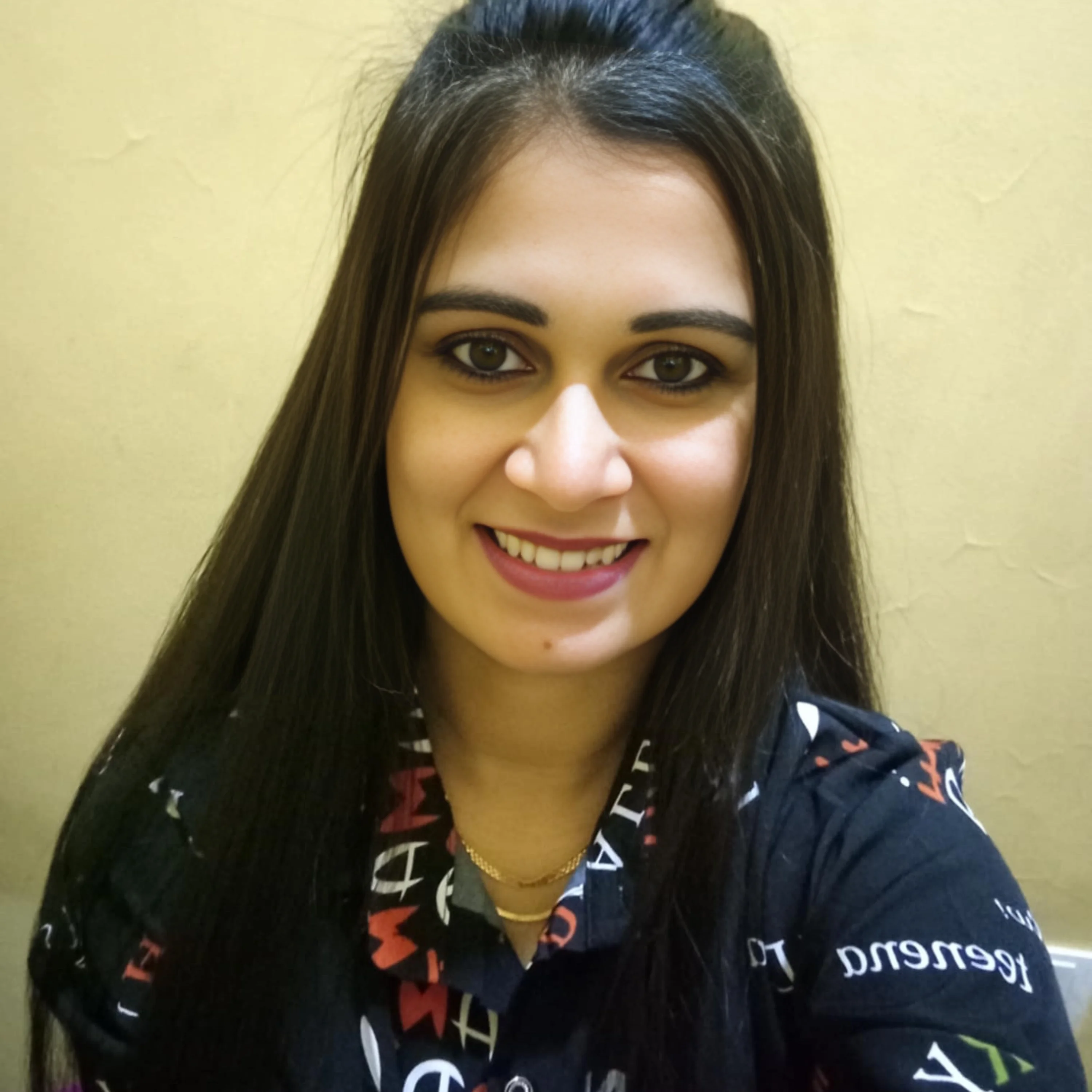 Dinosha - Sri Lankan Nanny / Maid