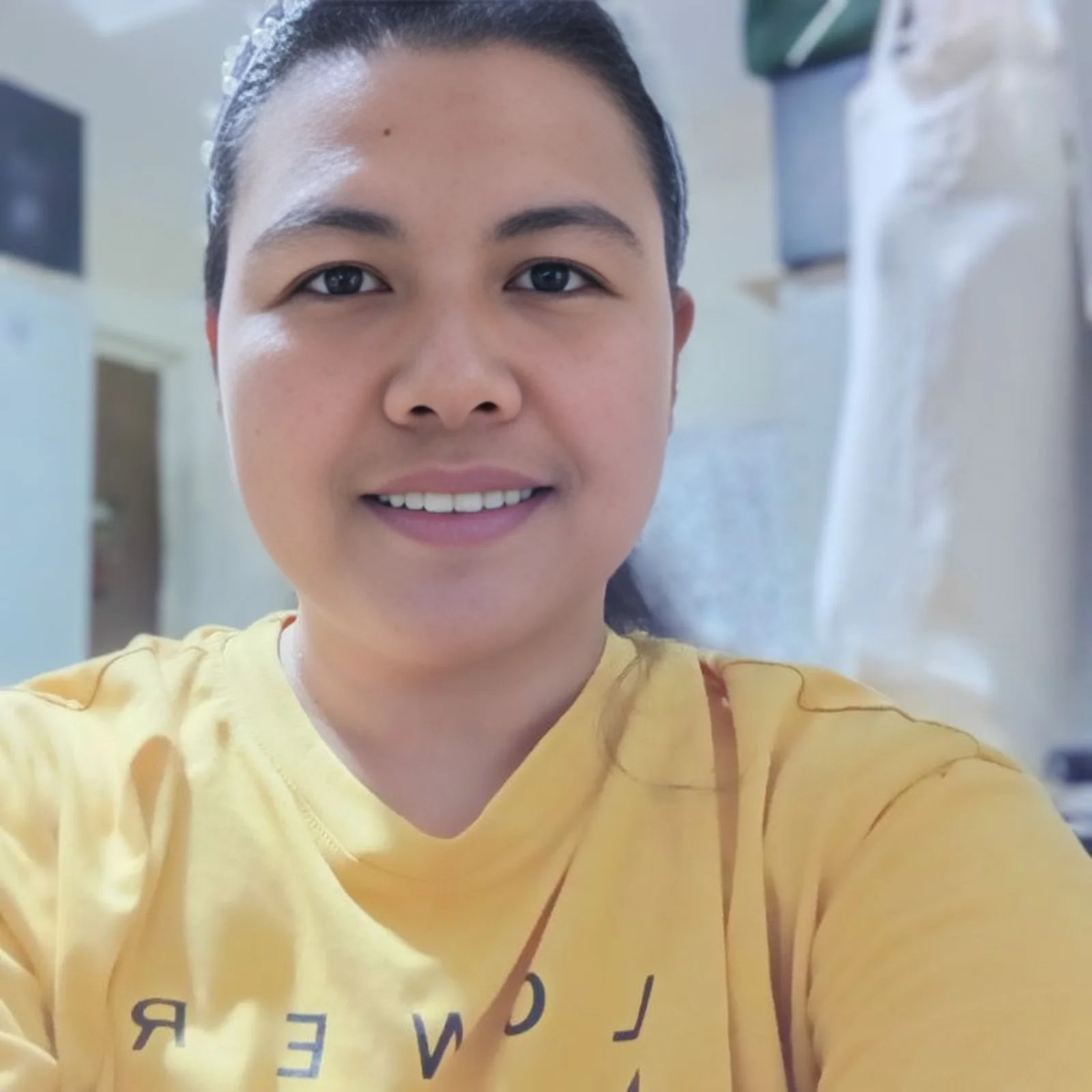 Ritchel - Filipino Maid