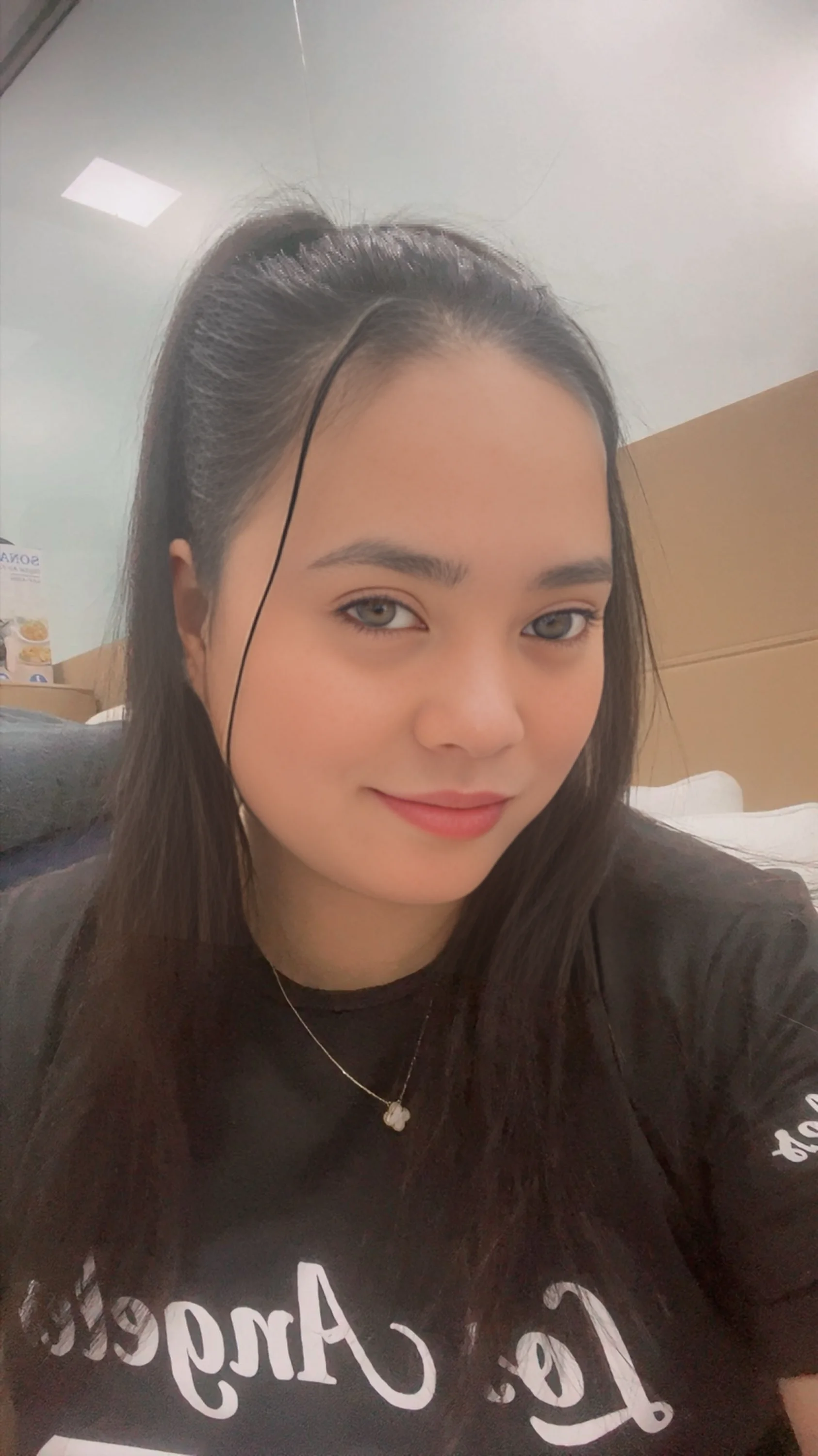 Mary - Filipino Nanny / Maid