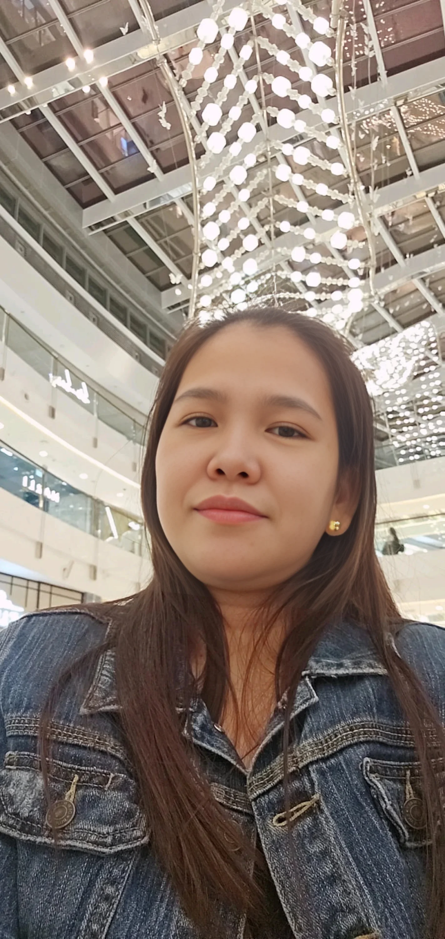 Mary - Filipino Nanny / Maid