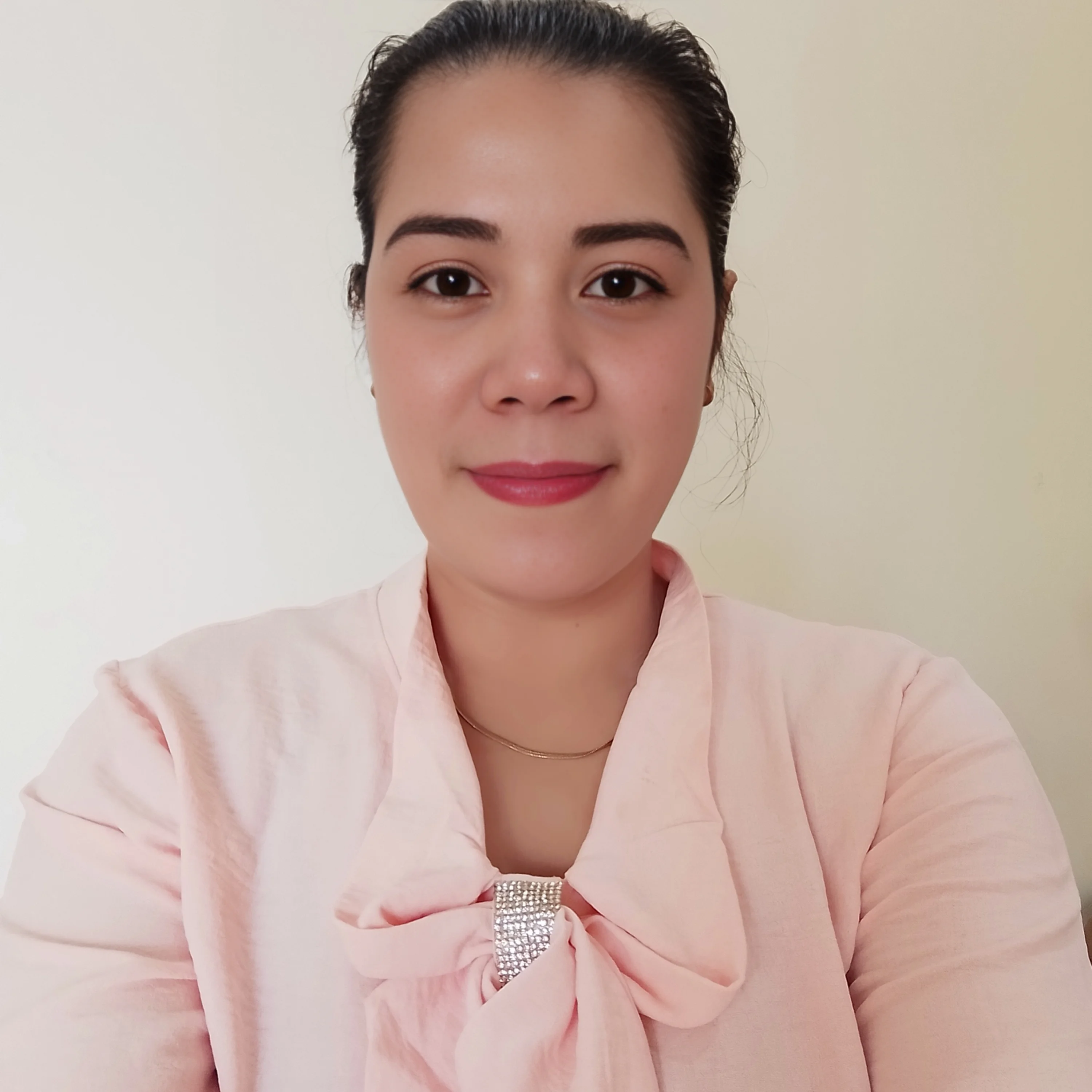 Julivieve - Filipino Maid