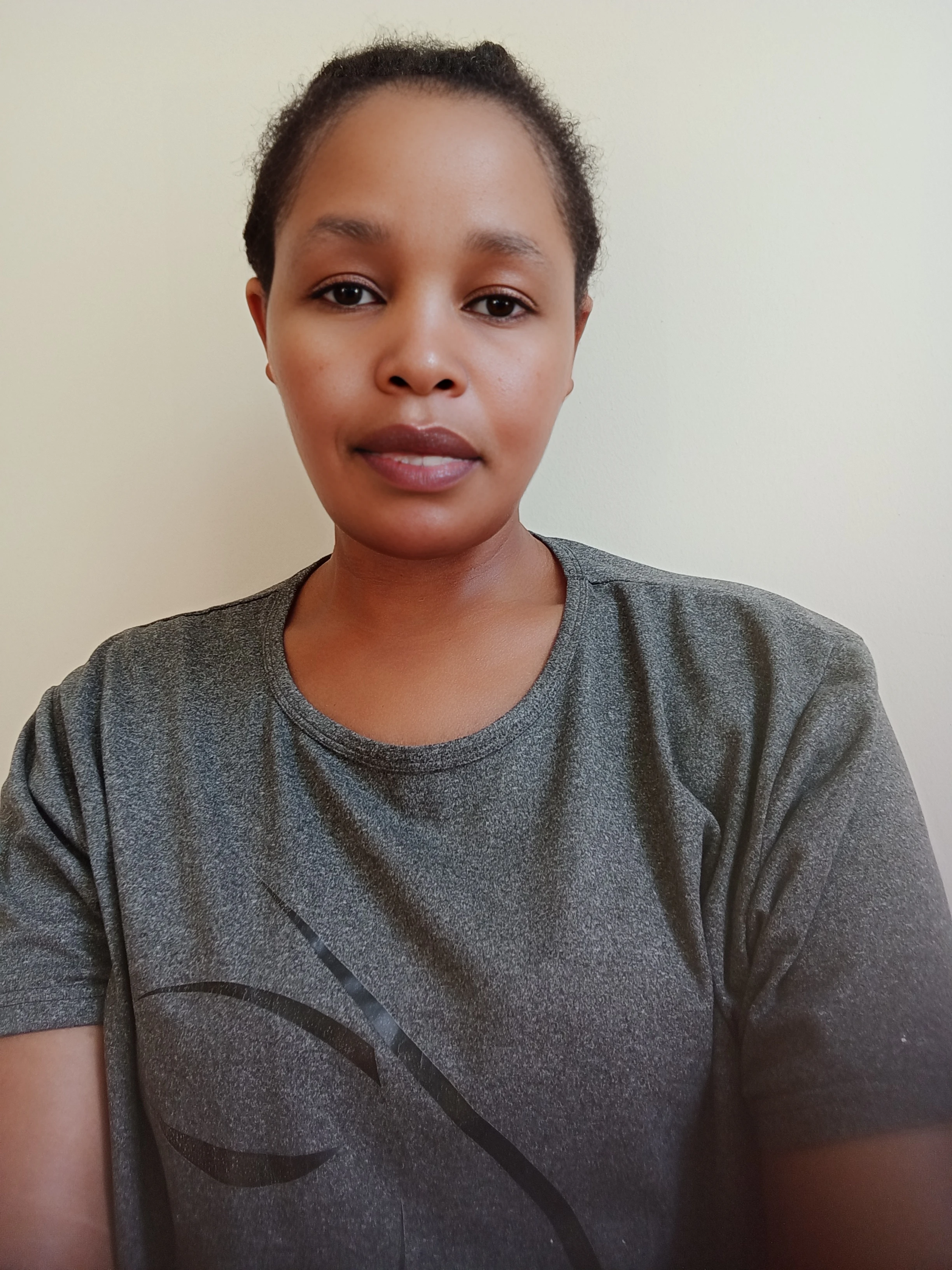 hellen - Kenyan Nanny / Maid / Eldercare