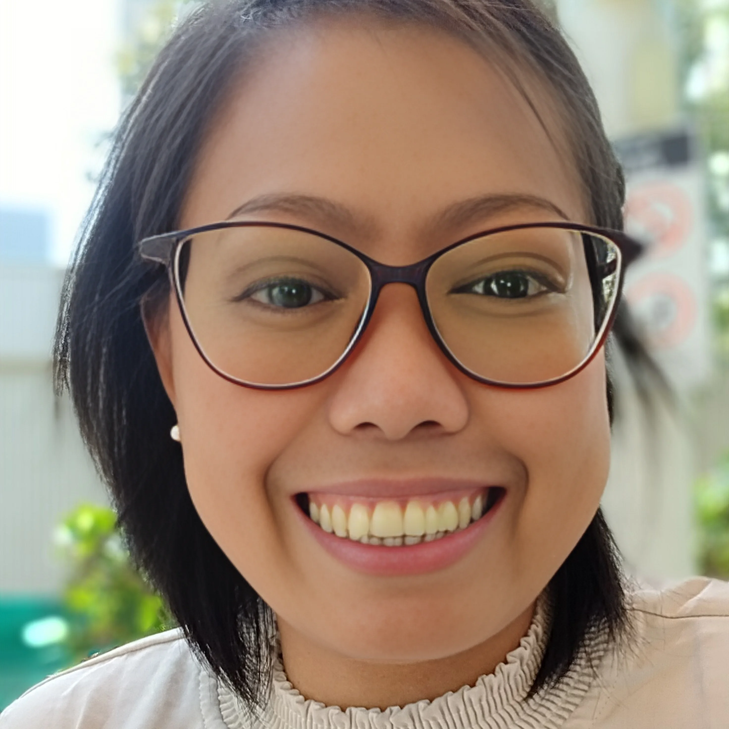 Daisy - Filipino Babysitter