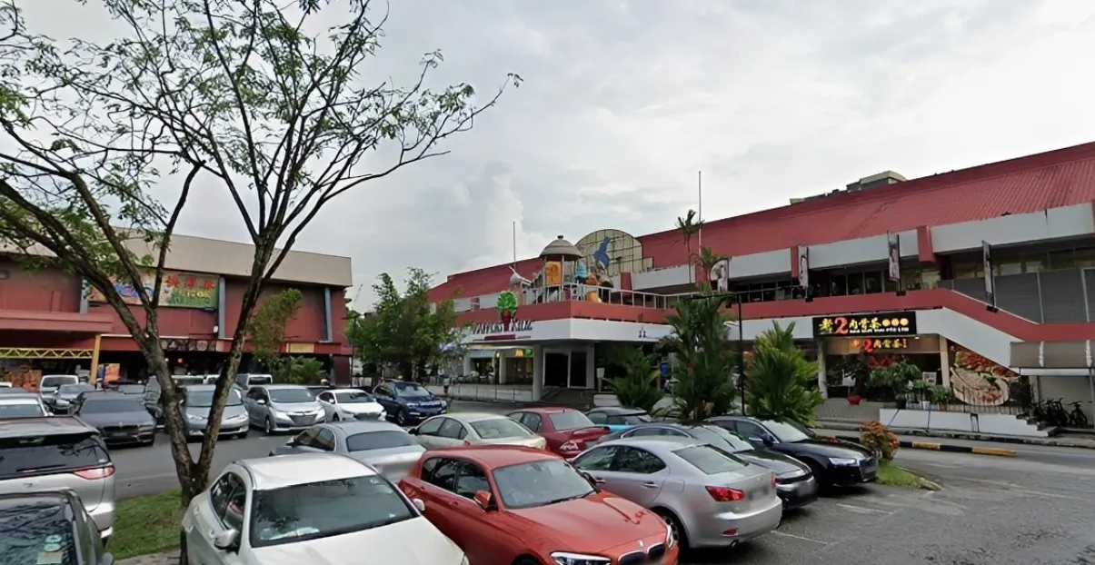 Yuan Ching Road
