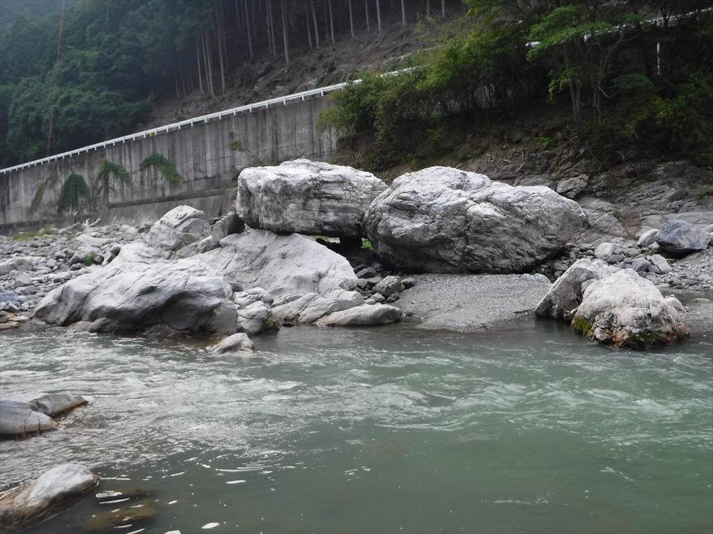 三重県蓮川でのアマゴ釣り テンカラ王子の全国旅 3 47 つりチケマガジン