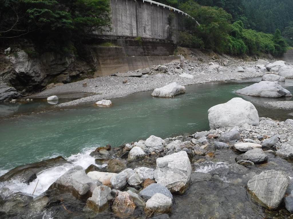 三重県蓮川でのアマゴ釣り テンカラ王子の全国旅 3 47 つりチケマガジン