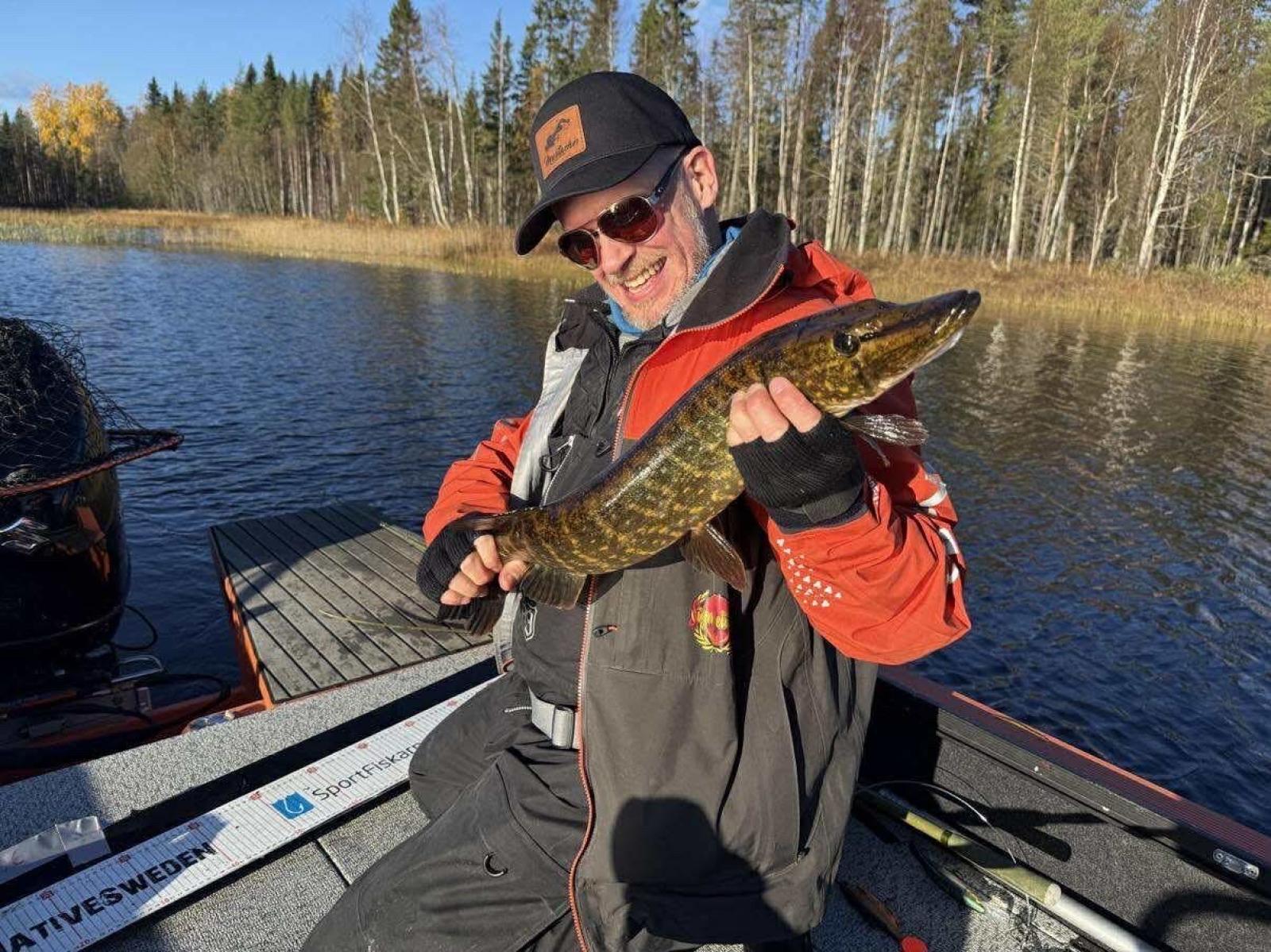 Gädda 66 <span translate=no class=notranslate data-no-translation>Poäng</span> fångad av Markus Stenman,Fredrik Hägglund,Jonas Vennberg (Zero Slayers) i Pike & Perch 2.2 Challenge Autumn 2025 (valfritt vatten i Sverige).