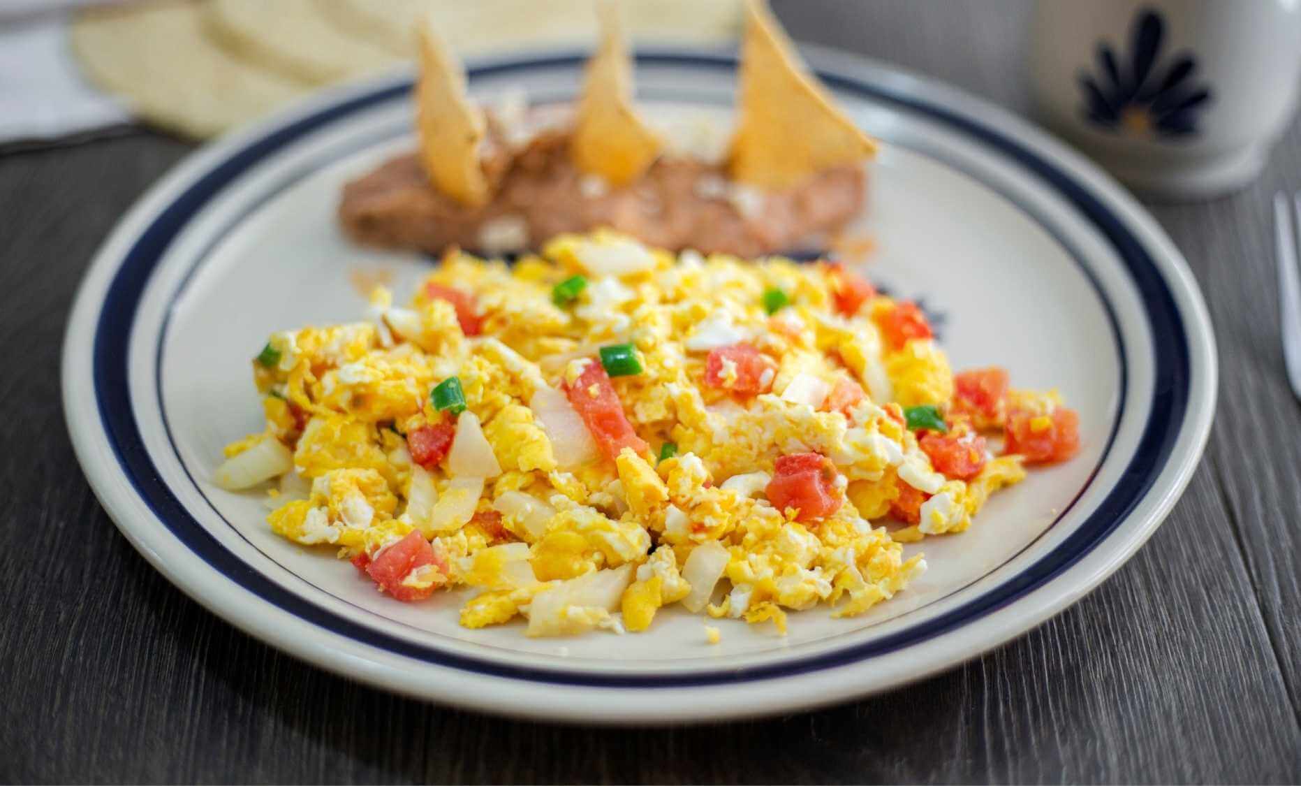 Papas Con Huevos