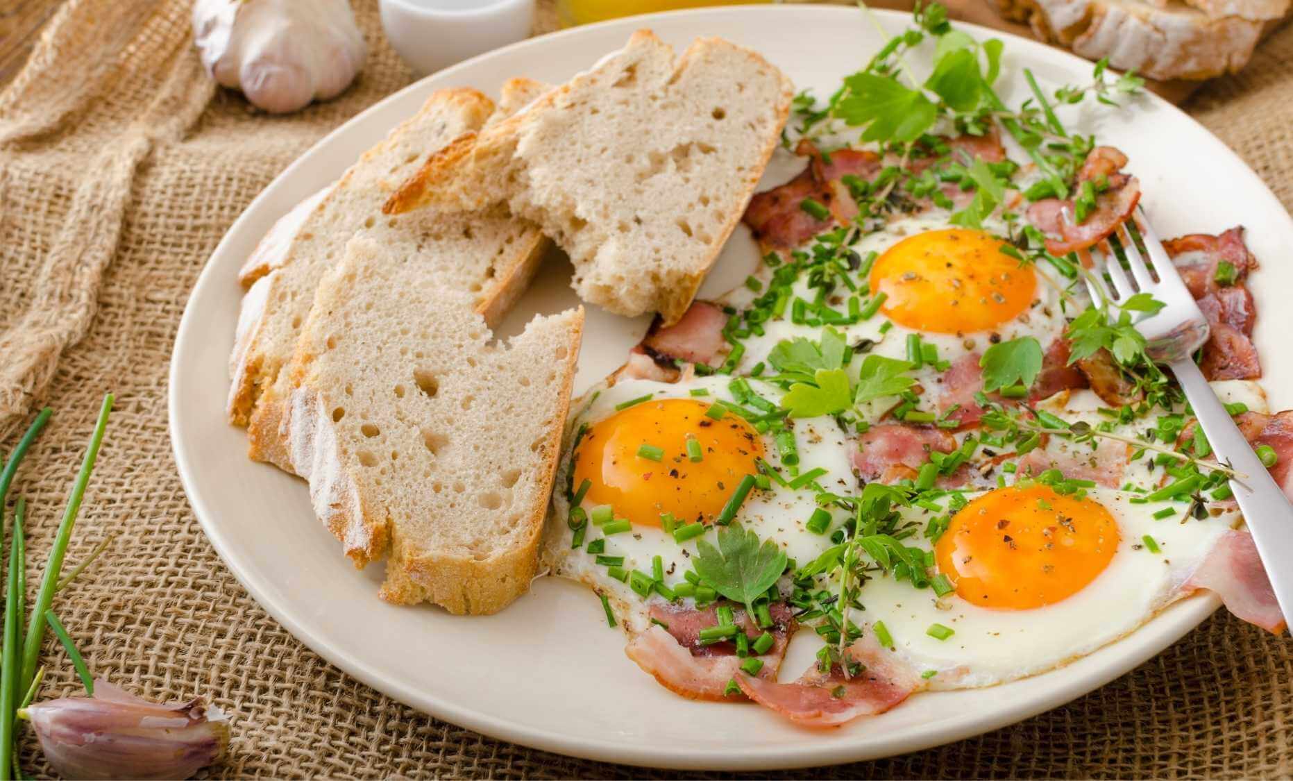 Eggs with Ham and Bread Slices
