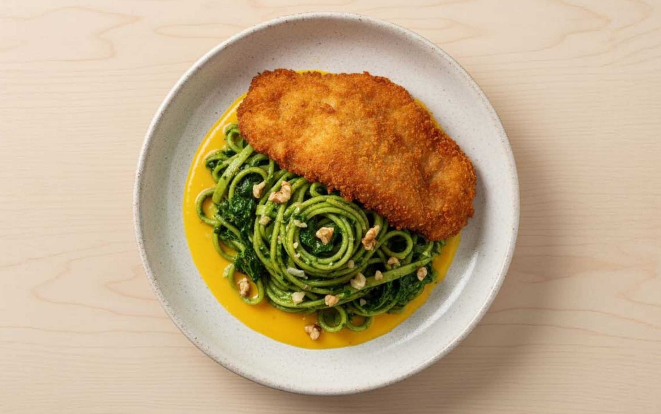 Milanesa de Carne con Pasta al Pesto