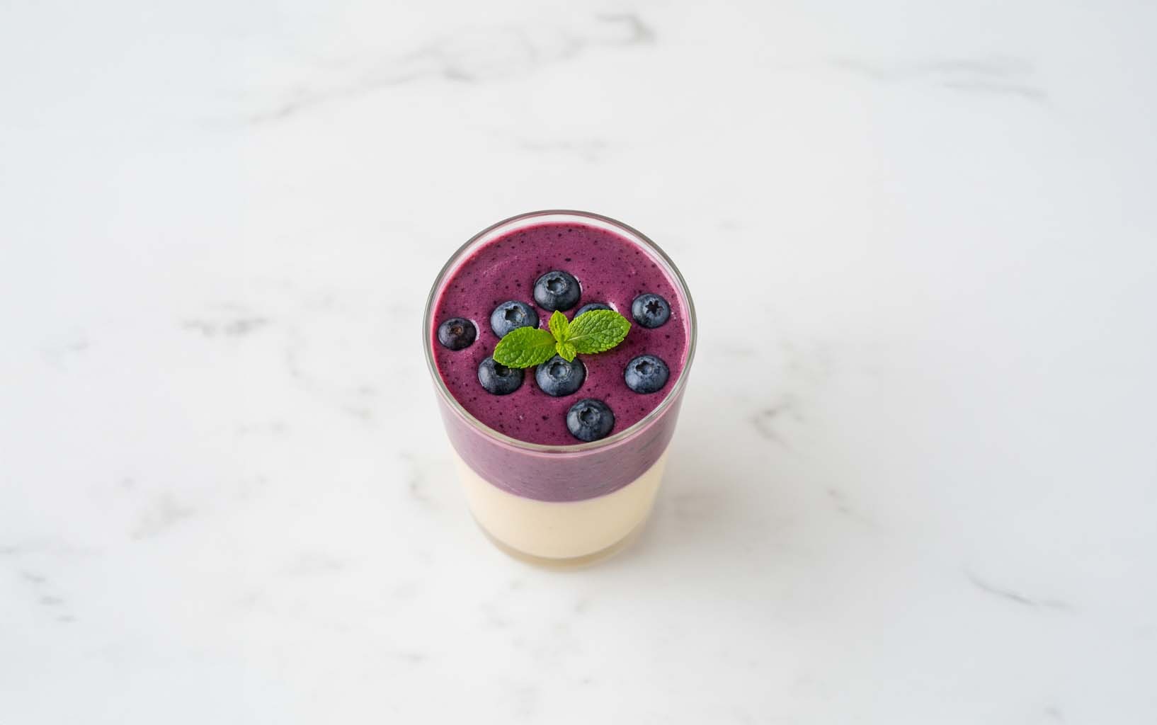 Batido de Arándanos, Plátano y Yogurt