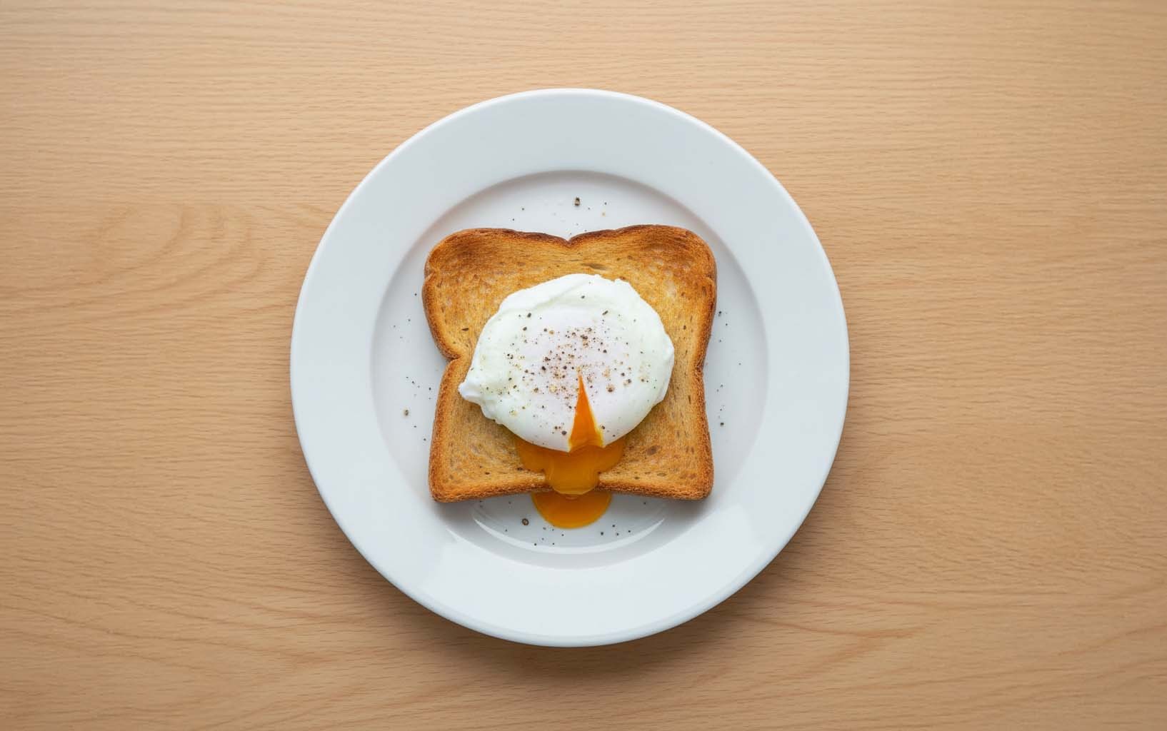 Tostadas con Huevo Escalfado