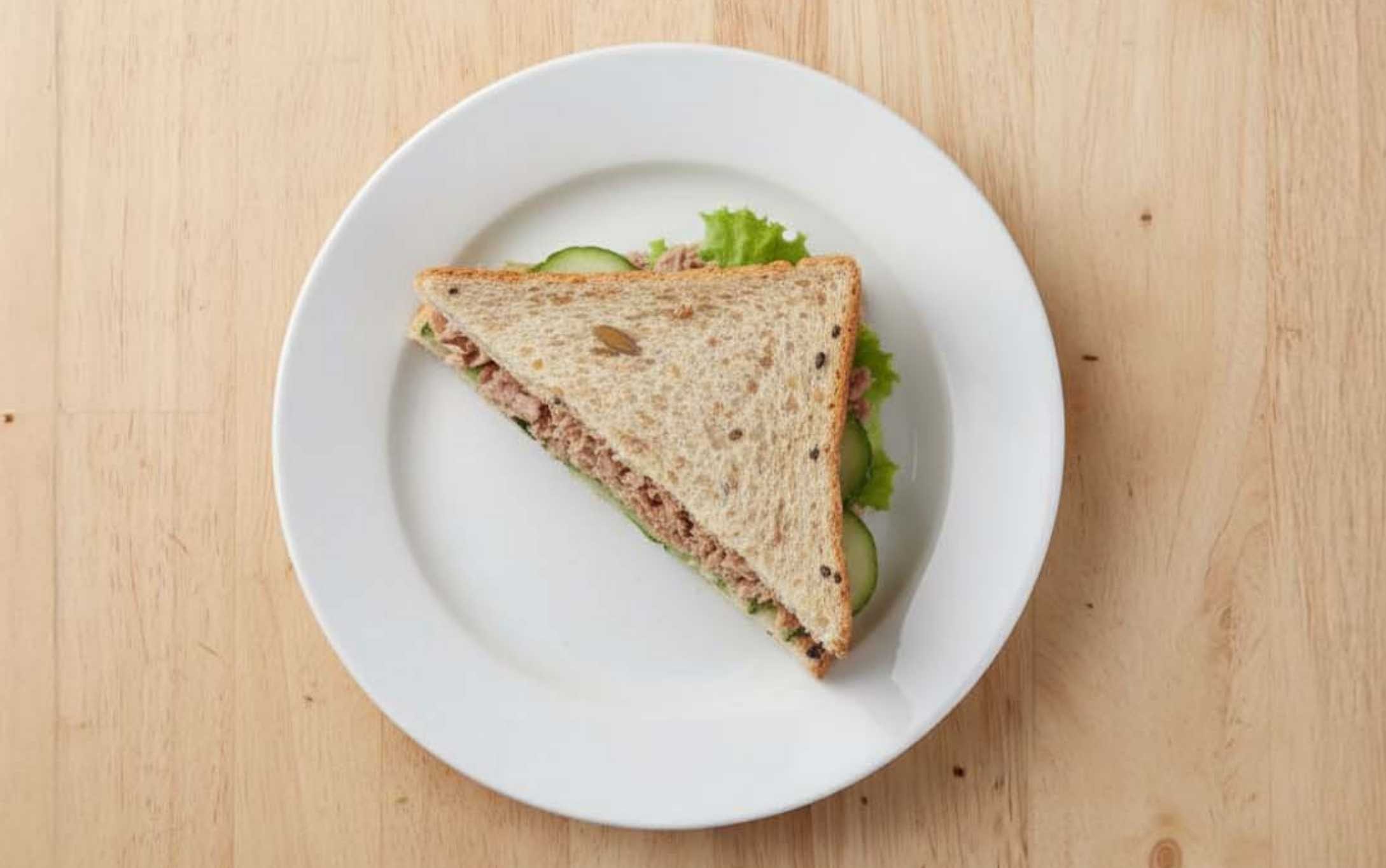 Sandwich de Atún y Pepino
