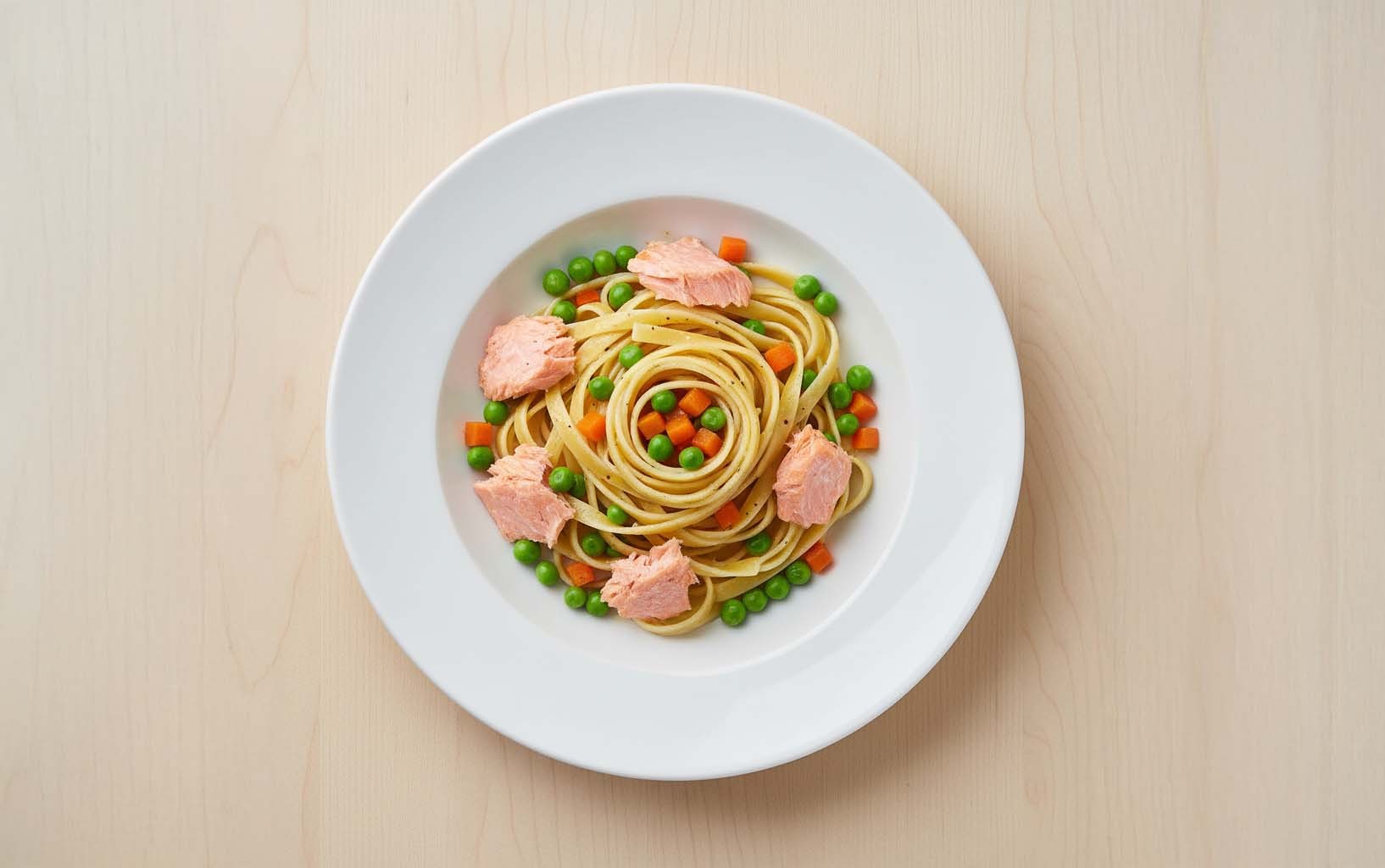 Pescado con Pasta, Arvejas y Zanahoria