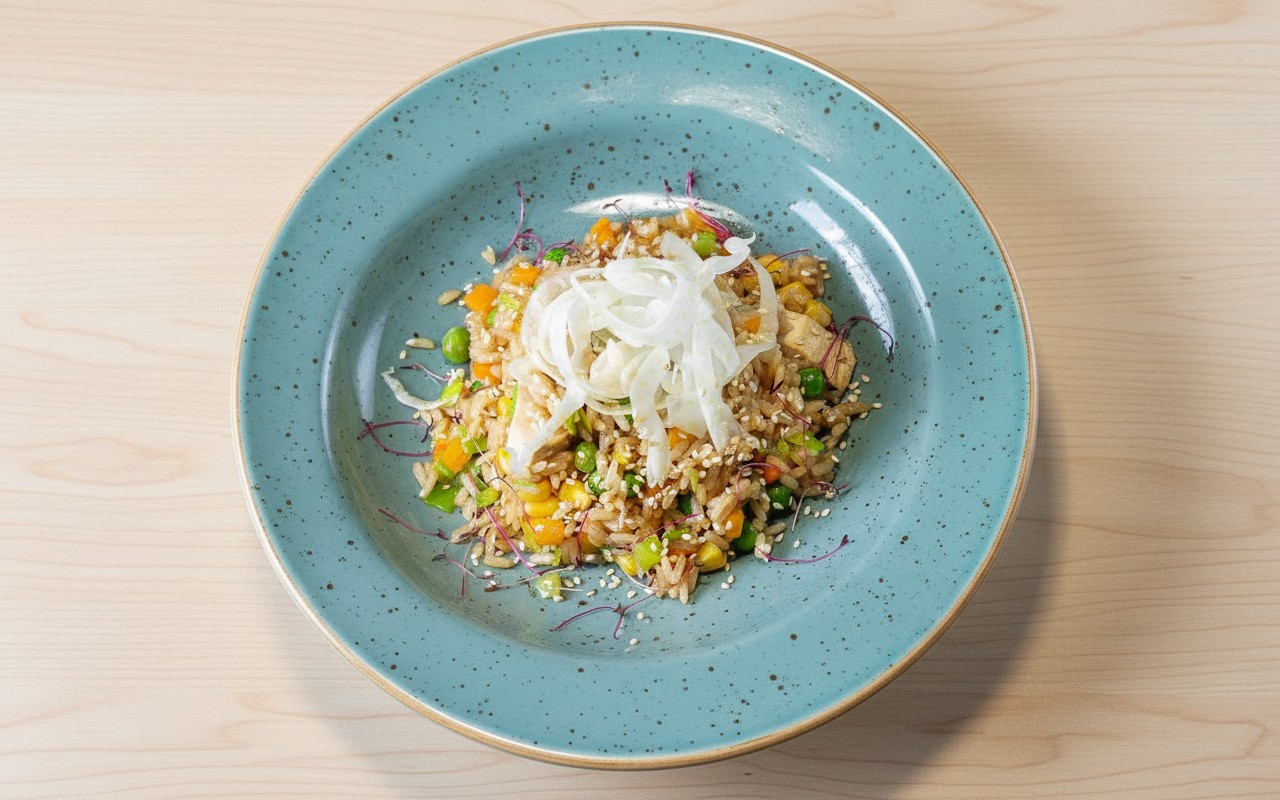 Arroz con Tofu y Nabo Encurtido Cocido