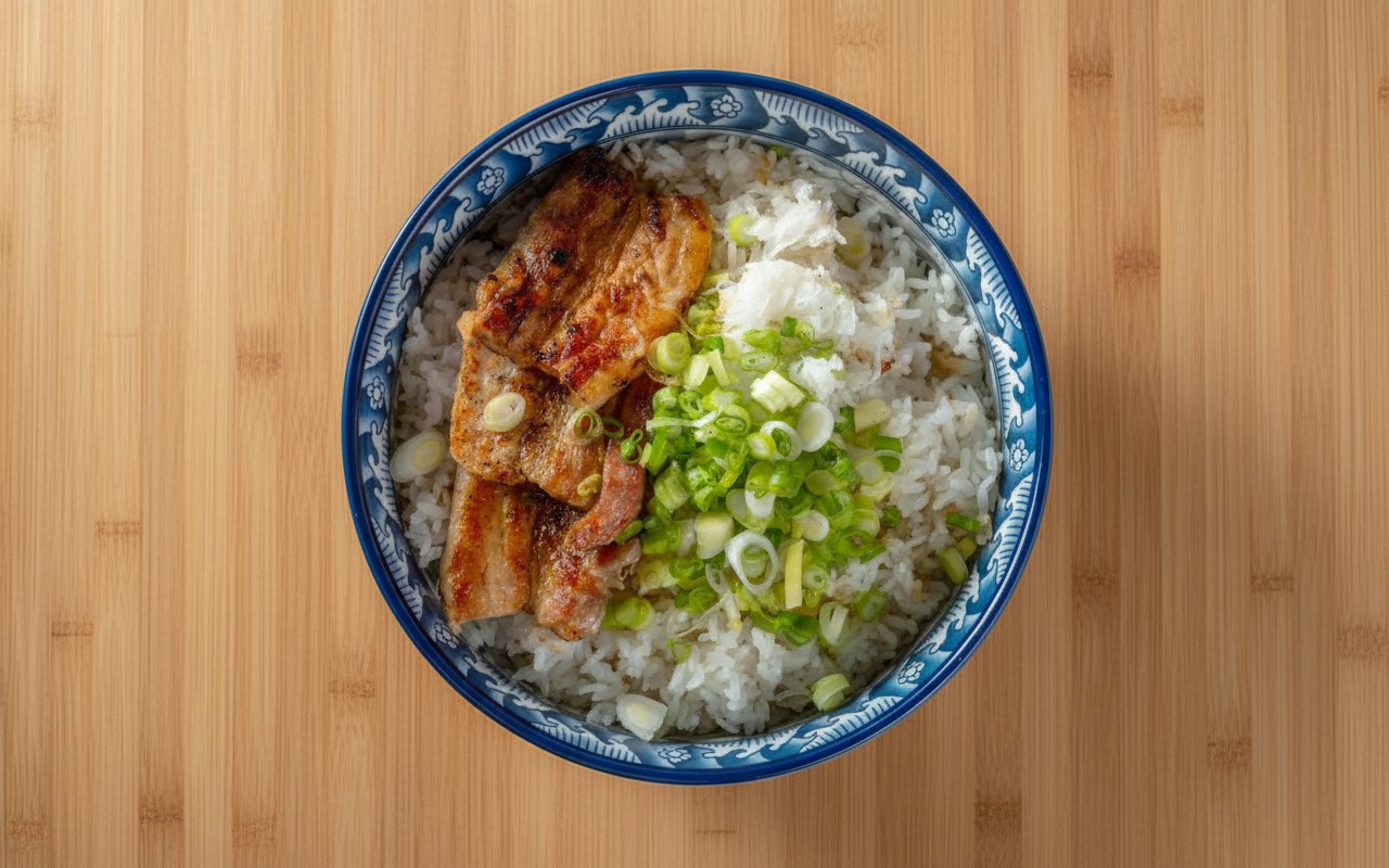 Cerdo al Jengibre con Arroz Oriental