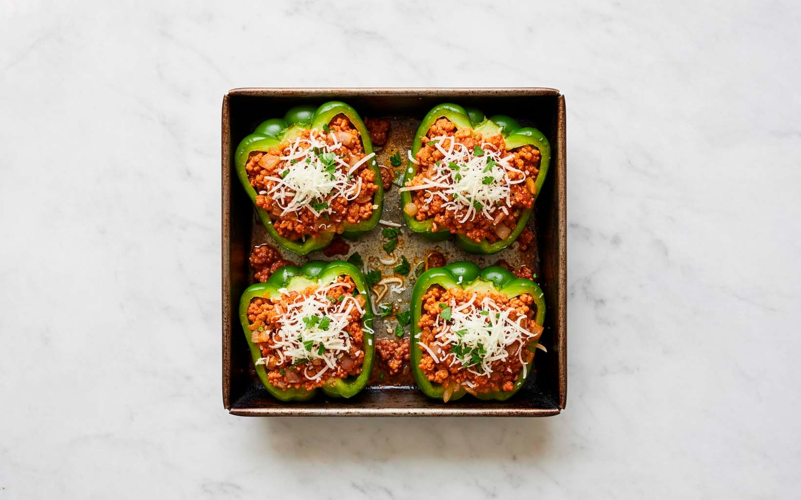 Pimientos Rellenos con Cerdo y Queso Parmesano