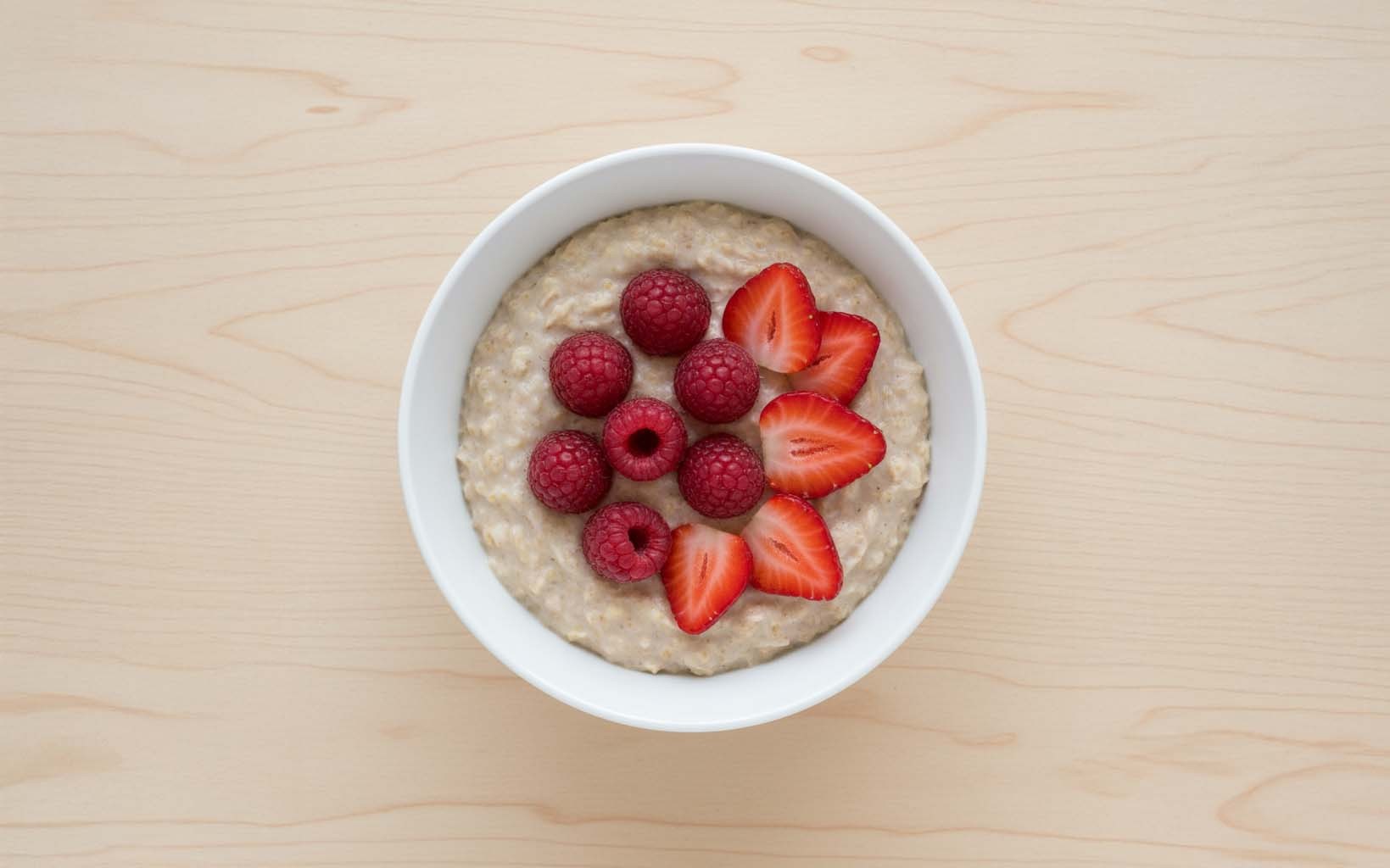 Avena Proteica con Leche y Frutos Rojos