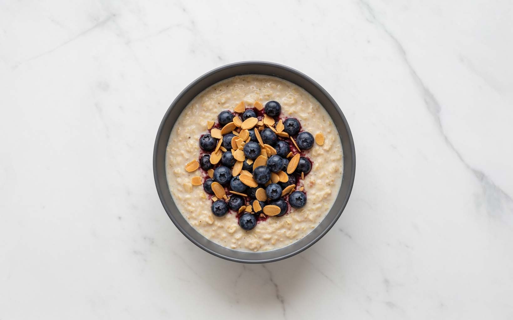 Avena Dulce con Arándanos y Almendras Laminadas