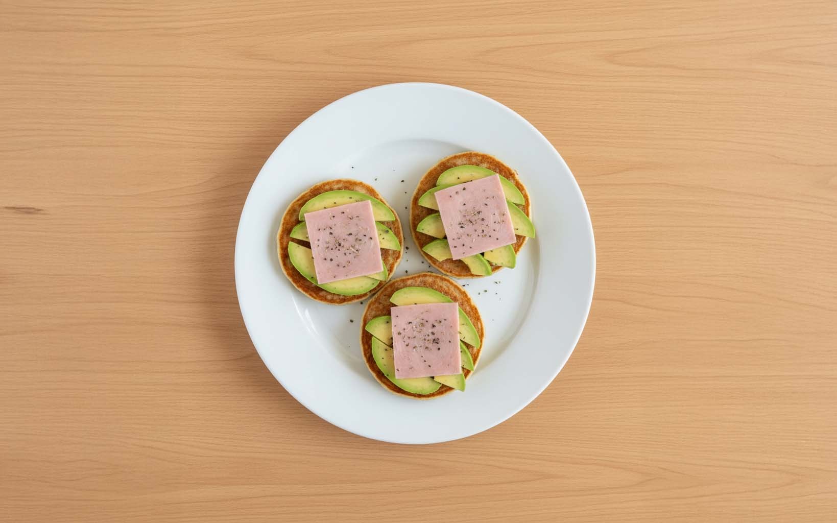 Tortitas de Avena con Jamón y Palta