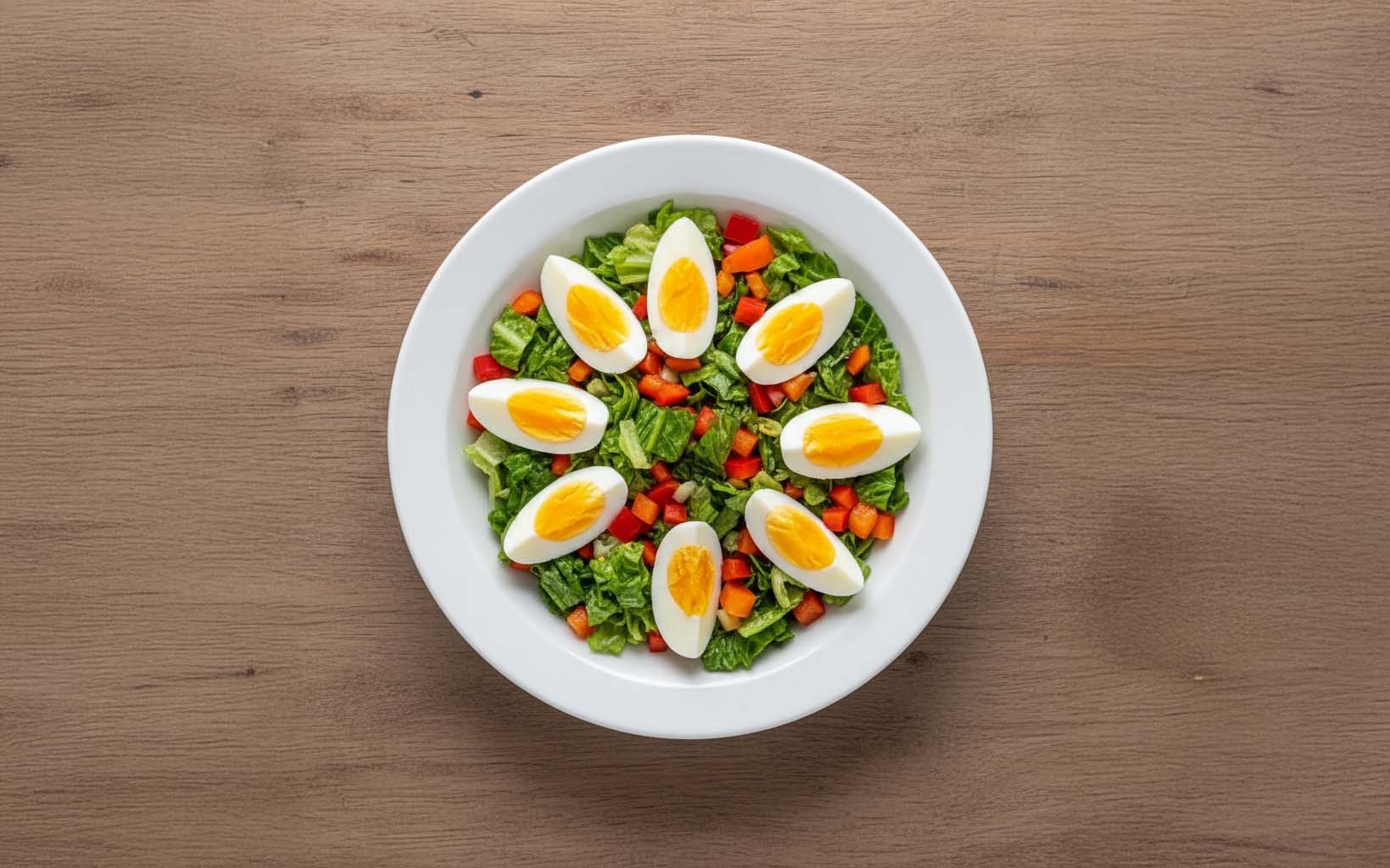 Ensalada Verde de Huevo con Pimiento