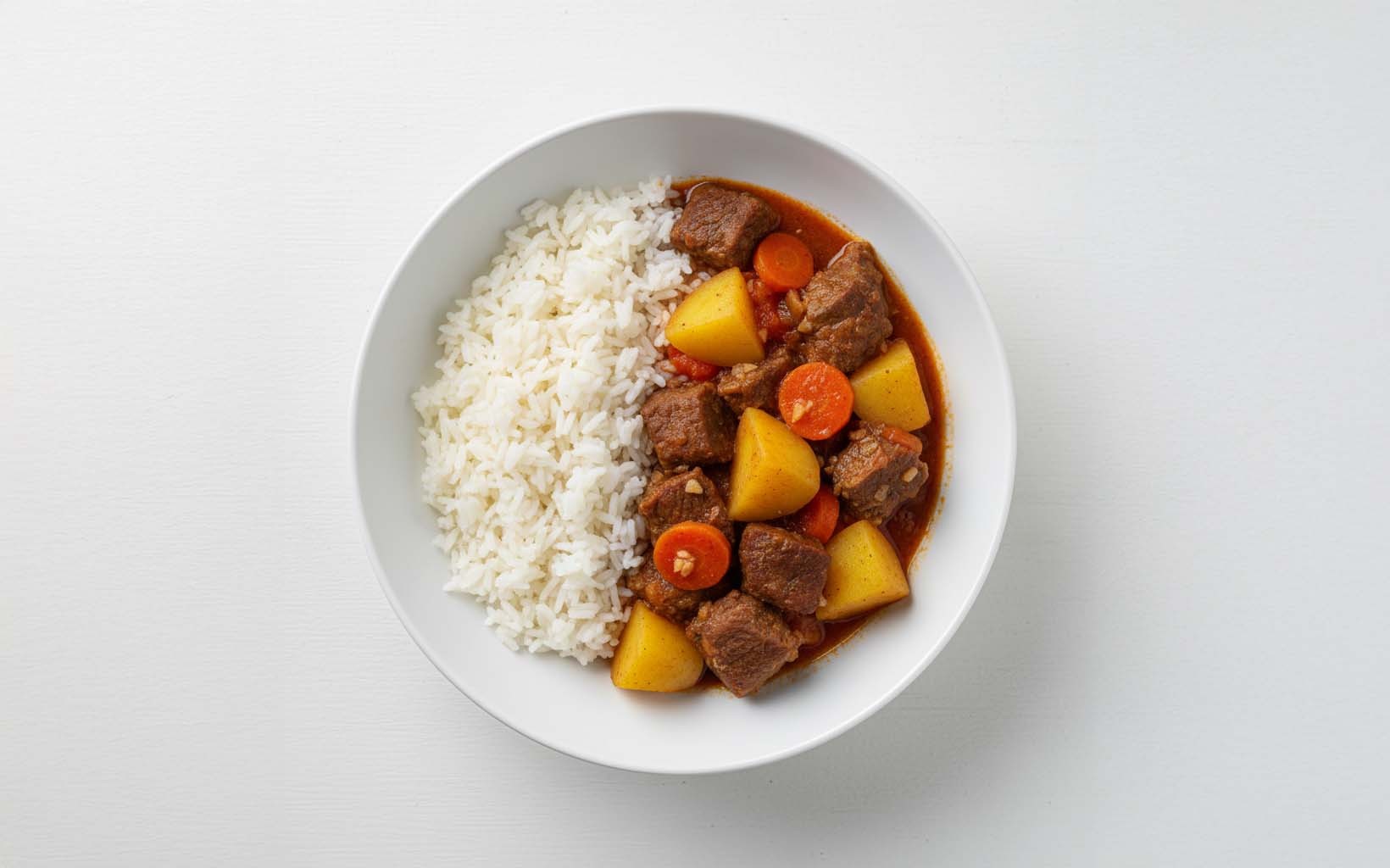 Guiso de Carne con Papas y Arroz