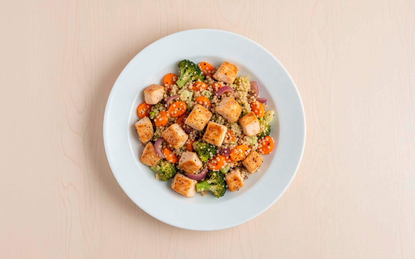 Quinua con Pollo, Brócoli y Zanahoria