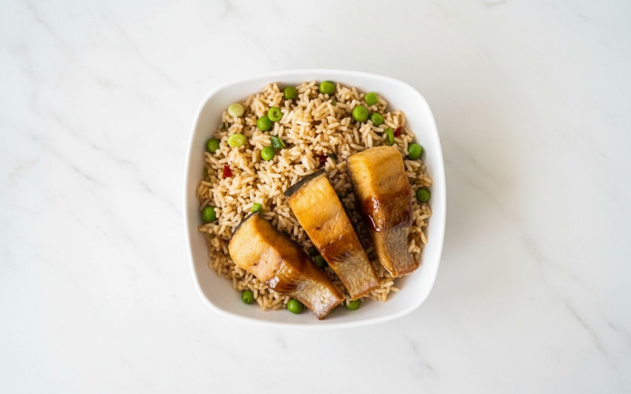 Fish in Soy Sauce with Rice and Vegetables