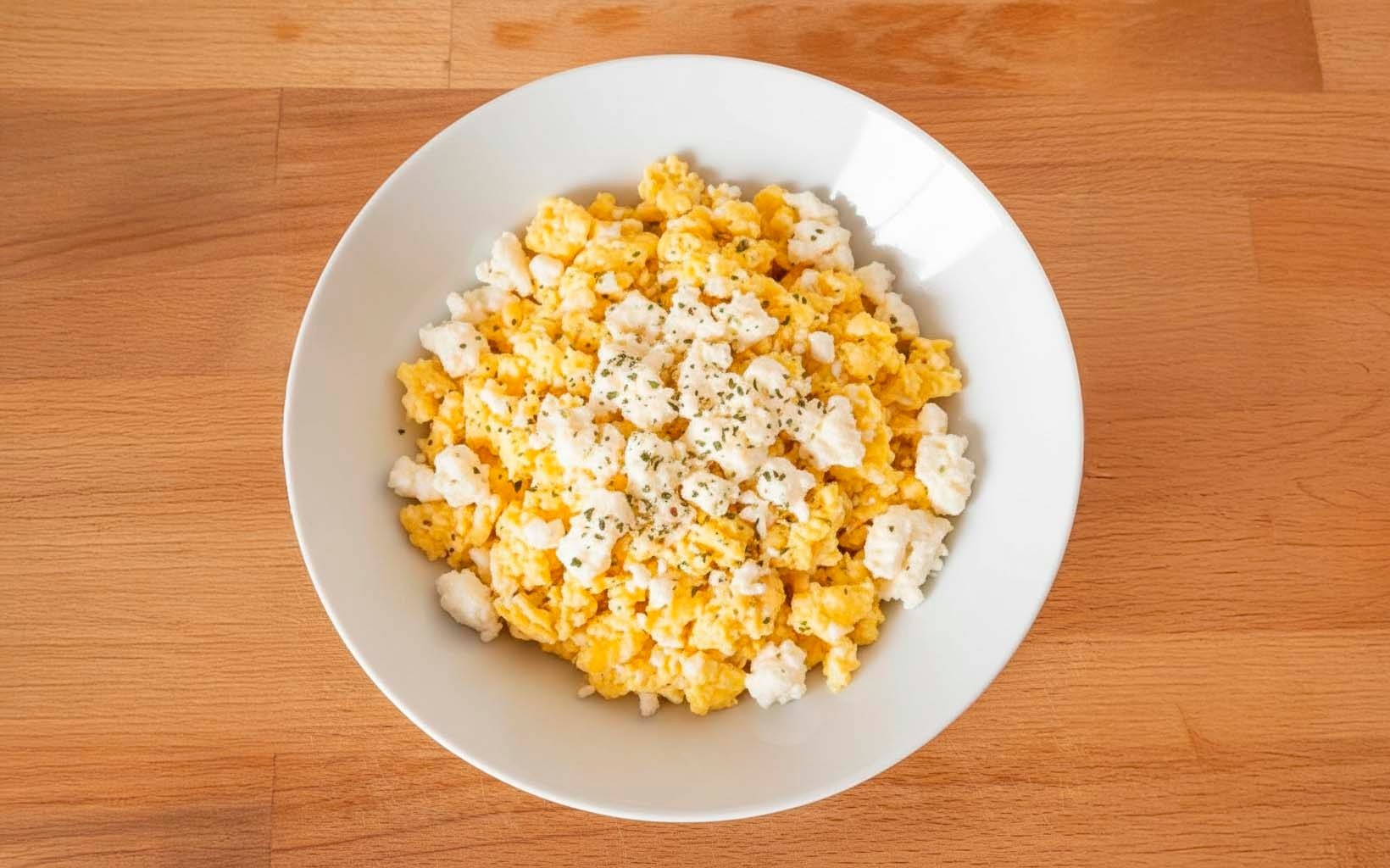 Scrambled Eggs with Cheese