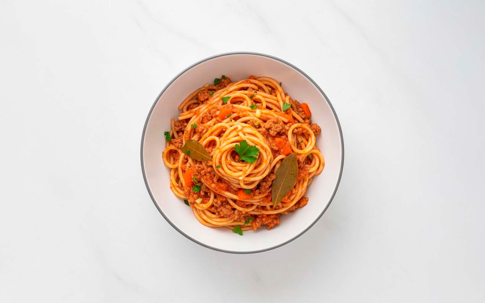 Tallarines Rojos con Carne