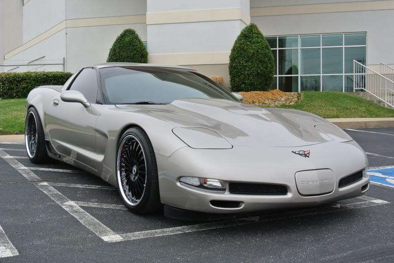 2003 Chevrolet Corvette fitted with Silverstone 20x12 50mm wheels