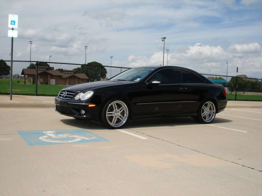 2004 Mercedes-Benz CLK500 fitted with Modulare M11c 3 piece Brushed Aluminum 19x8.5 35mm wheels