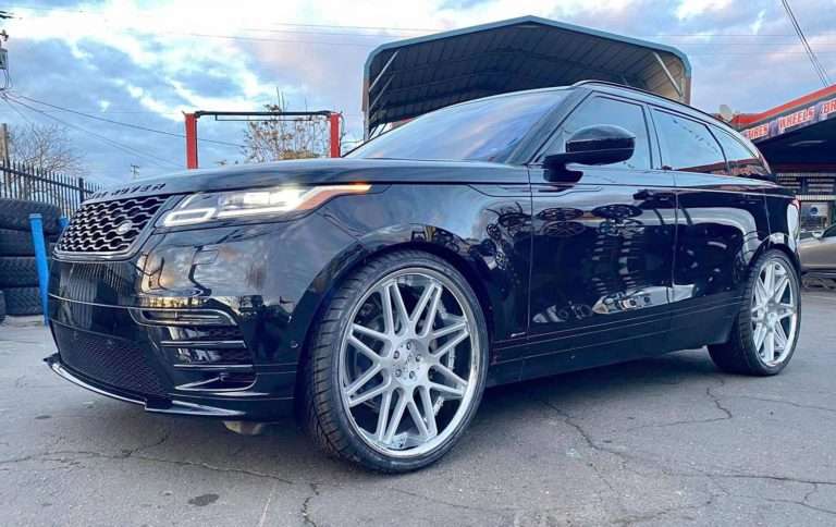 2018 Land Rover Range Rover Velar fitted with AZ77 24x10 35mm wheels
