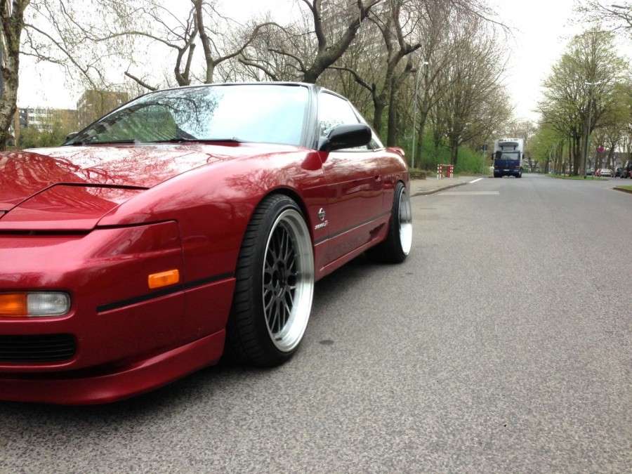 1991 Nissan 240SX fitted with Varrstoen Apex 100 19x9.5 20mm wheels
