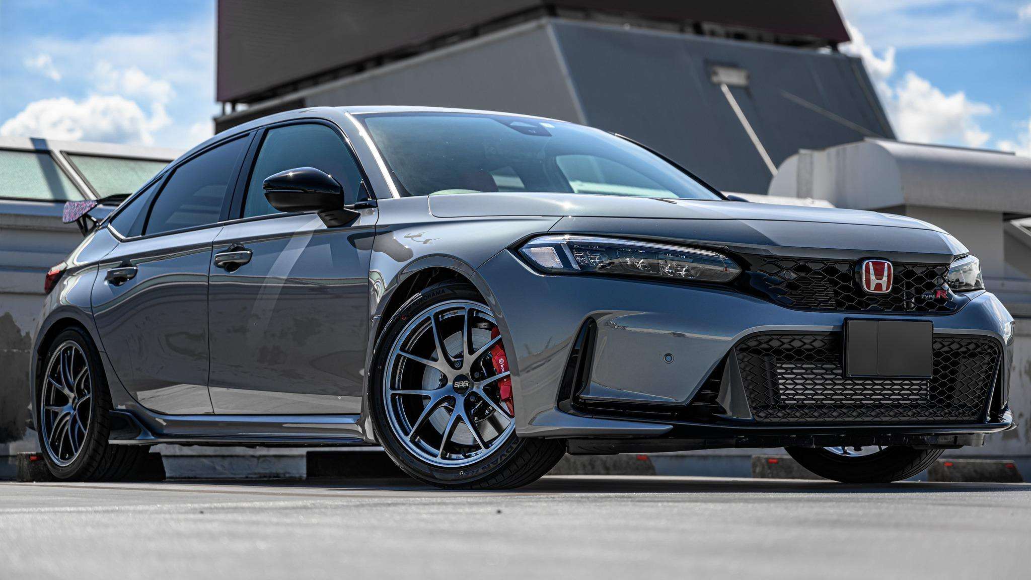 2023 Honda Civic fitted with RI-A Diamond Black 18x9.5 50mm wheels