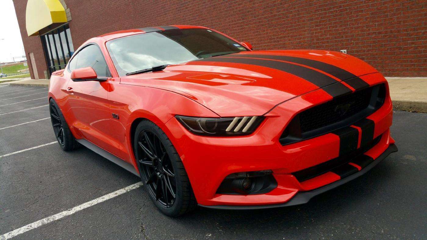 2015 Ford Mustang fitted with Niche Essen 20x10 40mm wheels