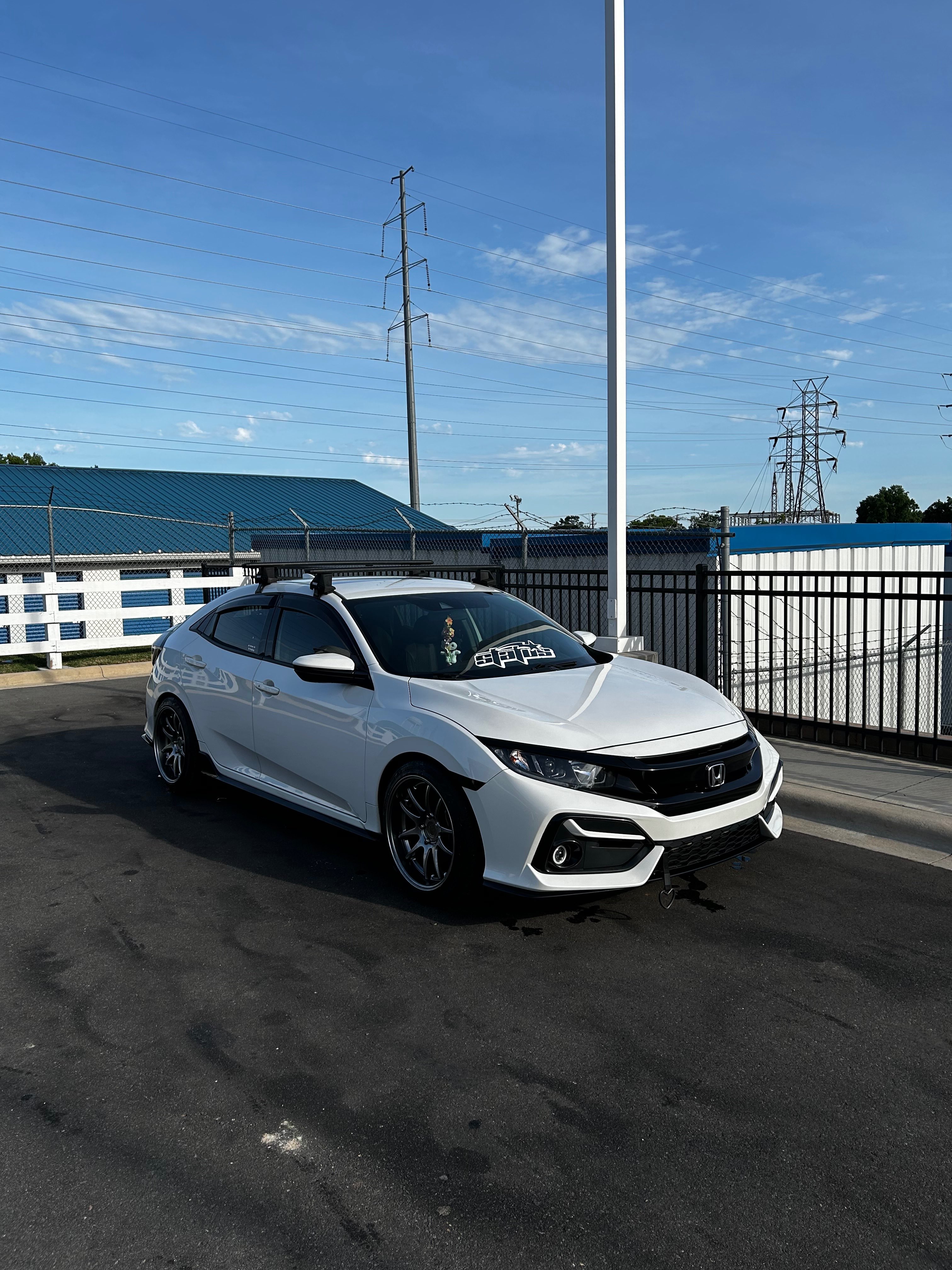 2021 Honda Civic fitted with DS02 18x9.5 30mm wheels