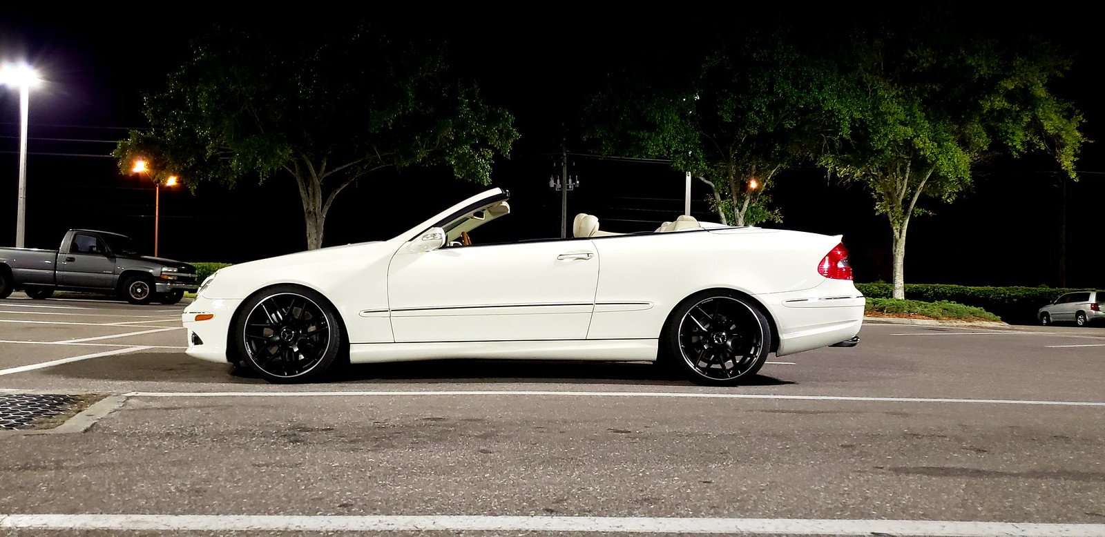 2009 Mercedes-Benz CLK350 fitted with C63S AMG 19x8.5 35mm wheels