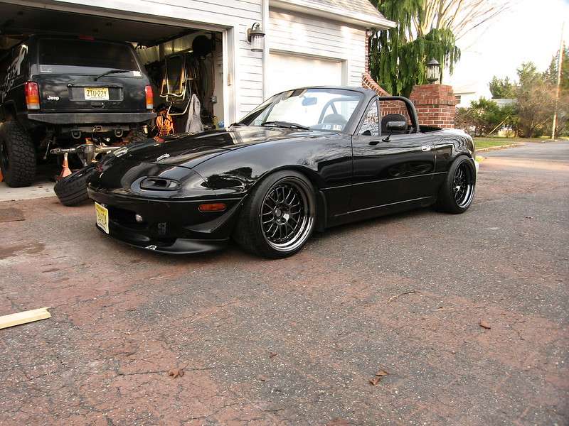 1996 Mazda Miata fitted with Professor MS1 16x9.5 29mm wheels