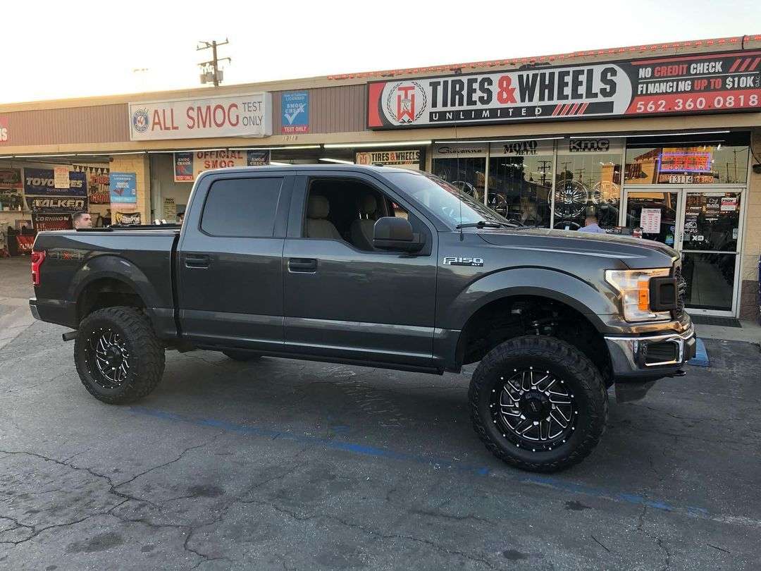 2018 Ford F-150 · Impact Wheels Impact-Off-road Style 808 - Black · 20x10