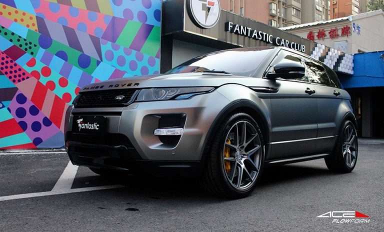 2014 Land Rover Range Rover Evoque fitted with AFF02 22x9 40mm wheels
