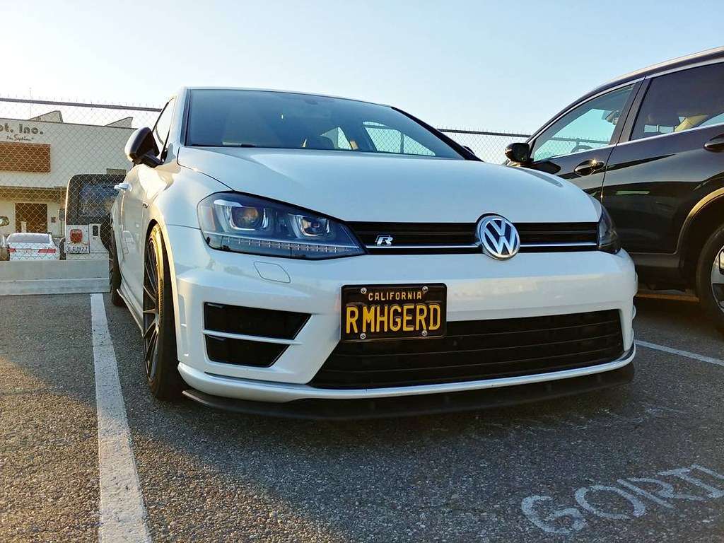 2015 Volkswagen GTI fitted with RS05RR 18x9.5 45mm wheels