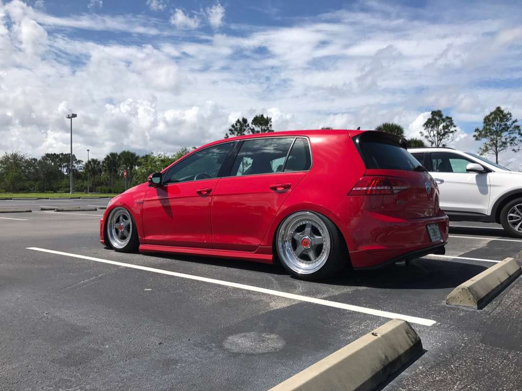 2015 Volkswagen GTI fitted with RF 18x9 38mm wheels