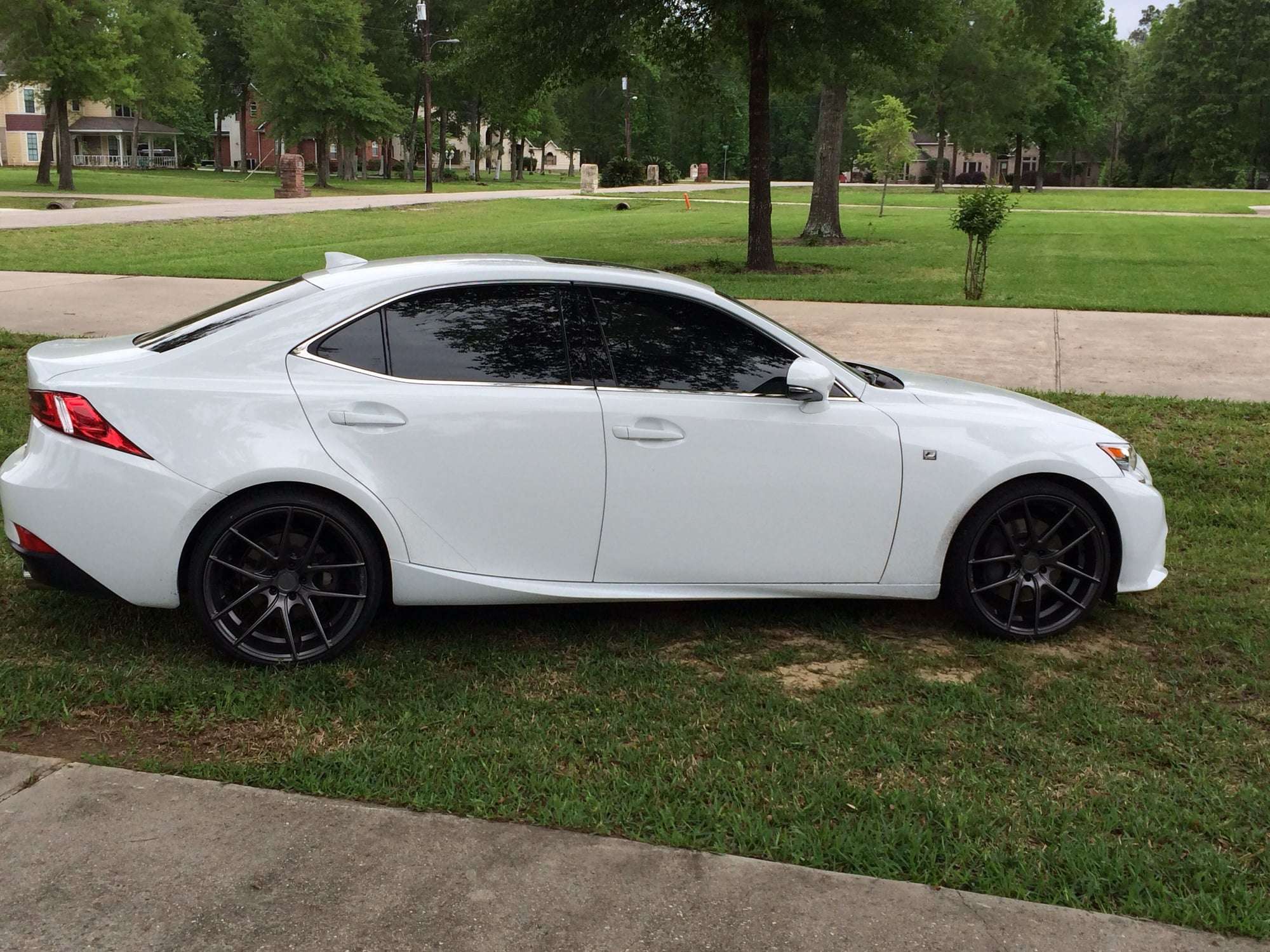 2014 Lexus IS350 fitted with Targa 19x10 38mm wheels
